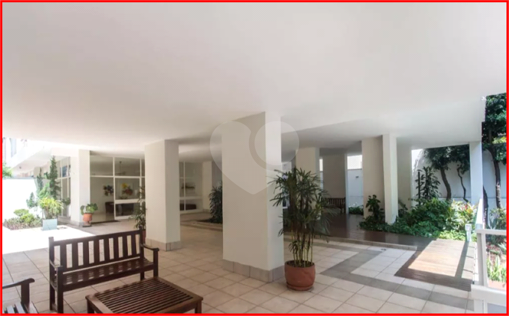 VENDA APTO SANTA CECILIA , ,3 dormitórios com armários embutidos ,1 vaga .Agende uma visit