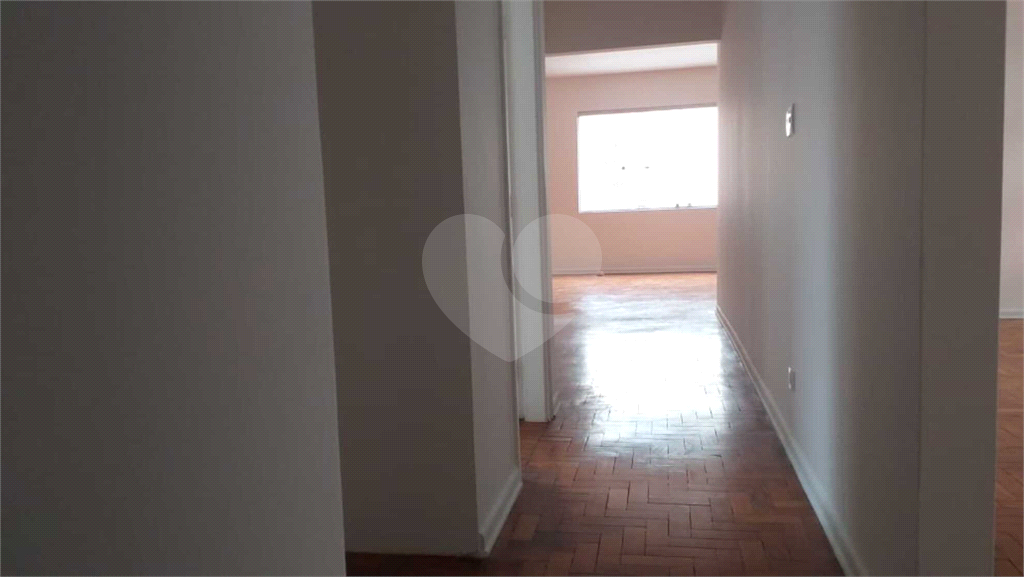 Apartamento à venda com 3 quartos, 181m² - Foto 9