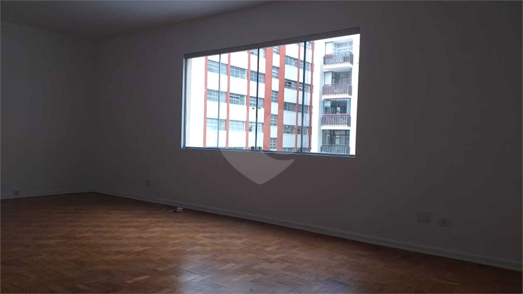 Apartamento à venda com 3 quartos, 181m² - Foto 1