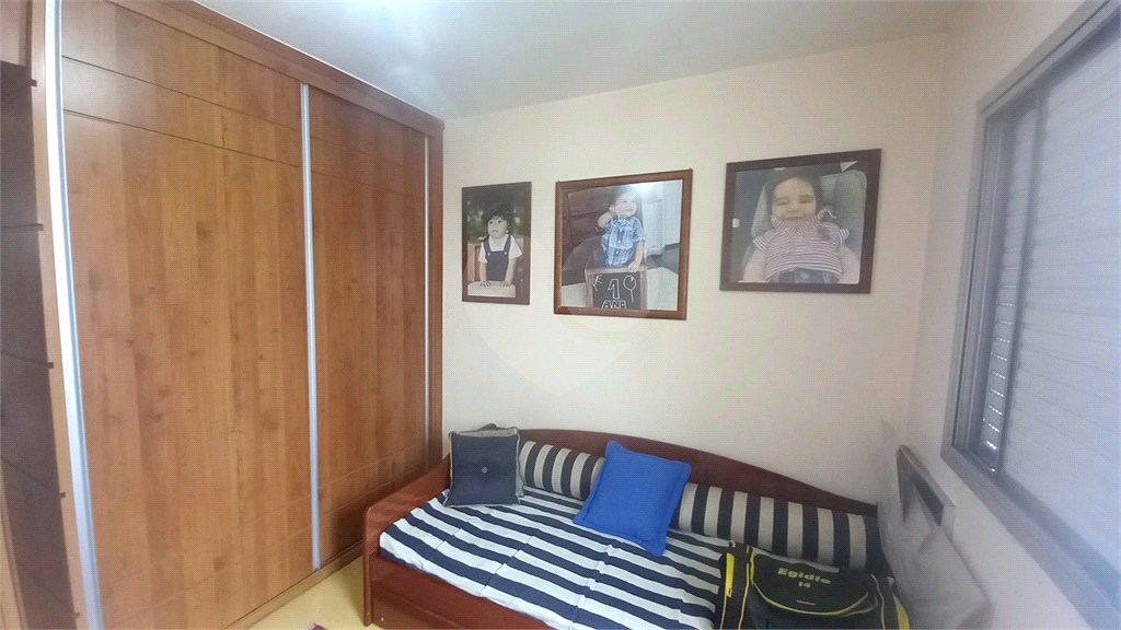 Apartamento com dois quartos, escritório, banheiro, cozinha, área de serviço, 1 vaga em Santana!