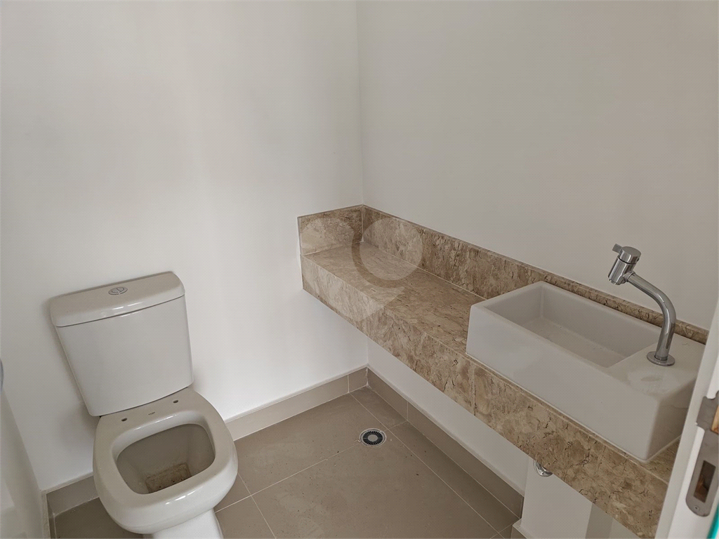 APARTAMENTO em TATUAPÉ