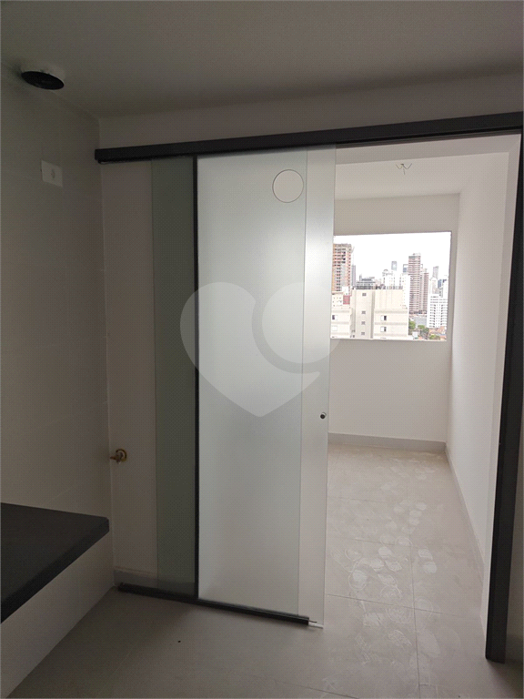 APARTAMENTO em TATUAPÉ