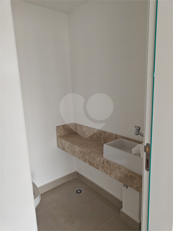 APARTAMENTO em TATUAPÉ