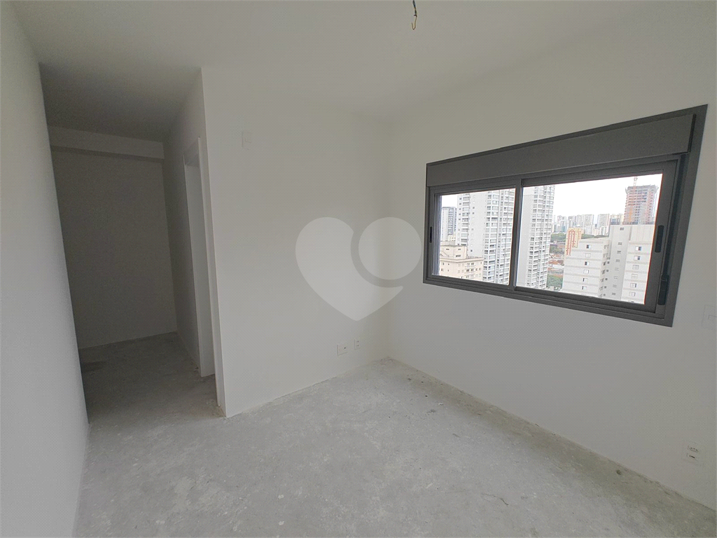 APARTAMENTO em TATUAPÉ