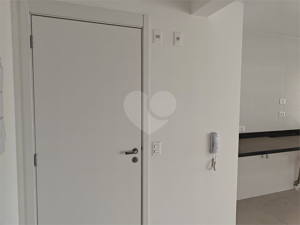 APARTAMENTO em TATUAPÉ