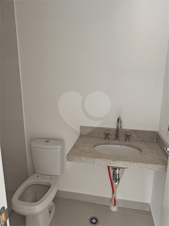 APARTAMENTO em TATUAPÉ