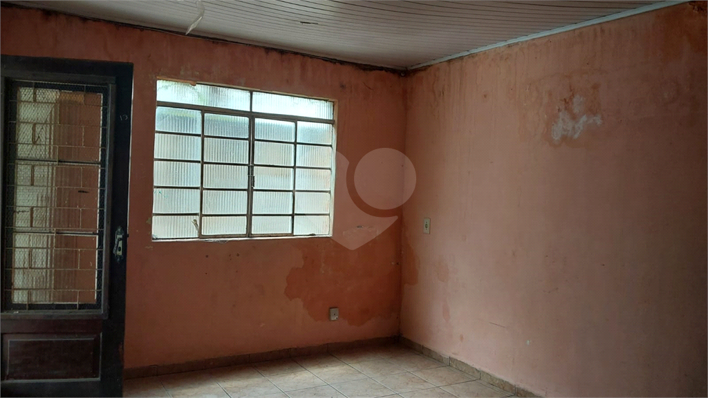 Casa Térrea 3 Dormitórios, 2 Vagas. Jardim Brasil