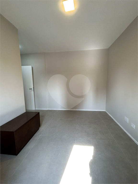 Condomínio Doll Residence, Alto de Santana.