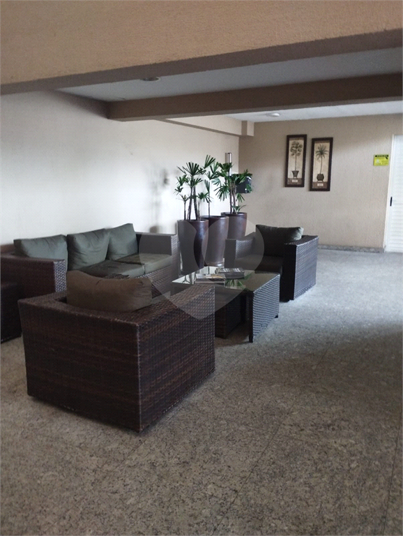 Lindo apartamento condomínio  VITALLY