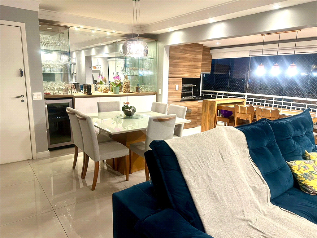 Lindo apartamento condomínio  VITALLY