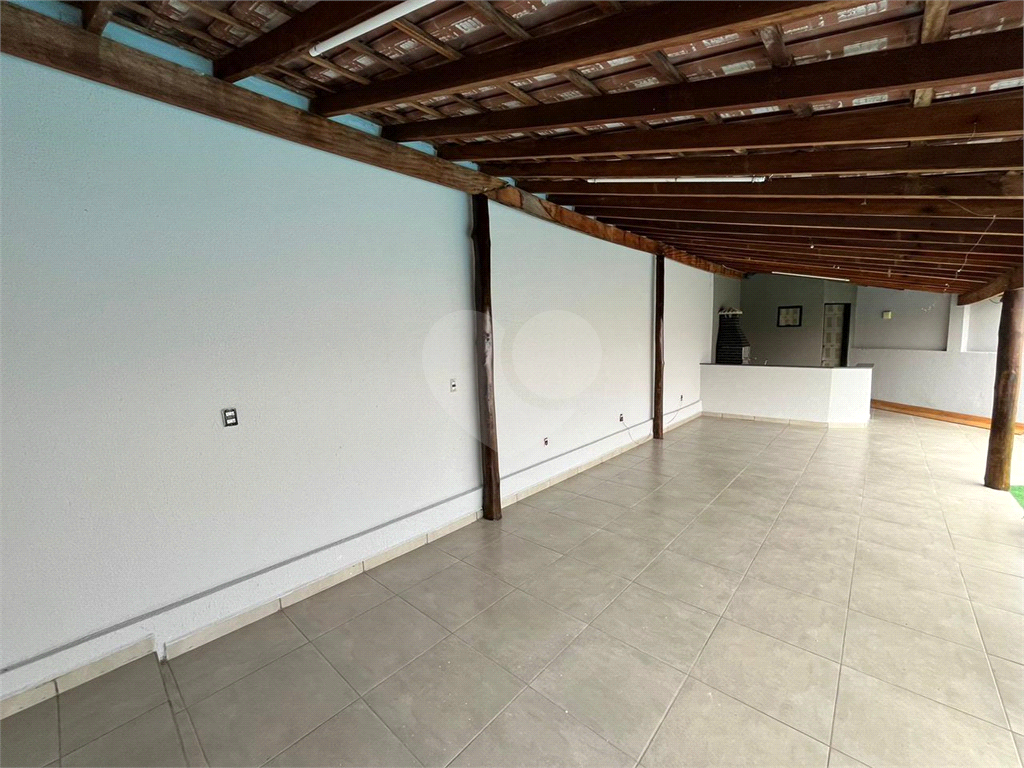 Casa à venda com 2 quartos, 220m² - Foto 20