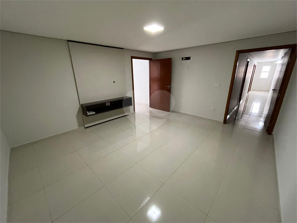 Casa à venda com 2 quartos, 220m² - Foto 3