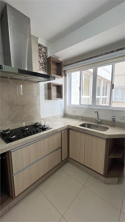 Apartamento à venda e aluguel com 2 quartos, 70m² - Foto 19