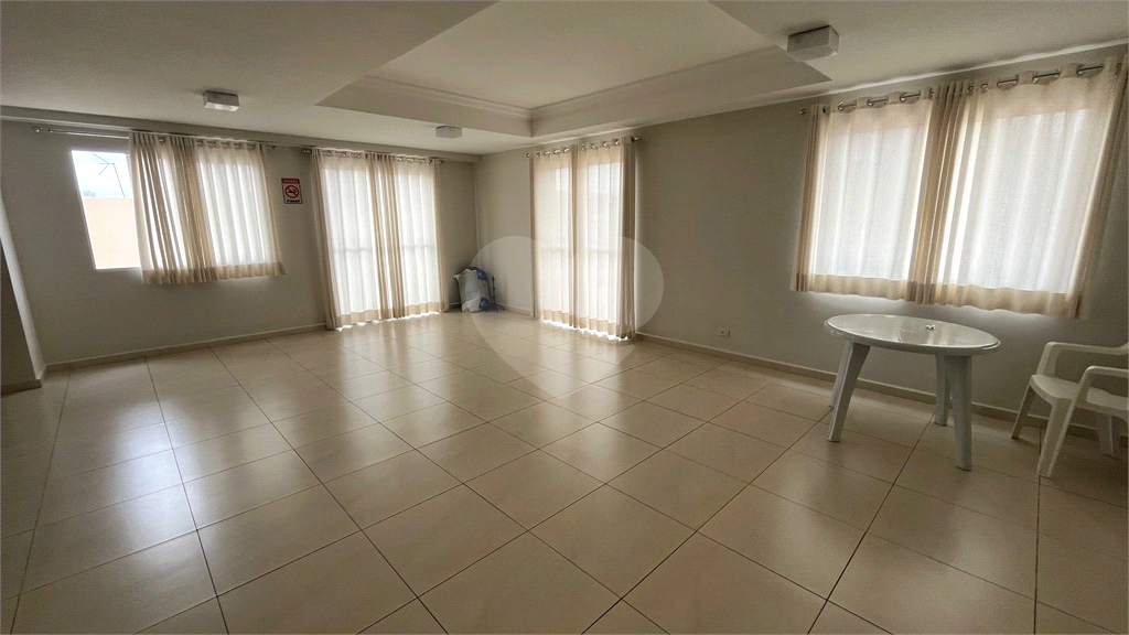 Apartamento à venda e aluguel com 2 quartos, 70m² - Foto 51