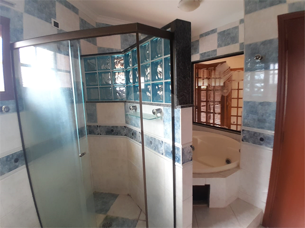 Casa de Condomínio à venda e aluguel com 3 quartos, 300m² - Foto 11