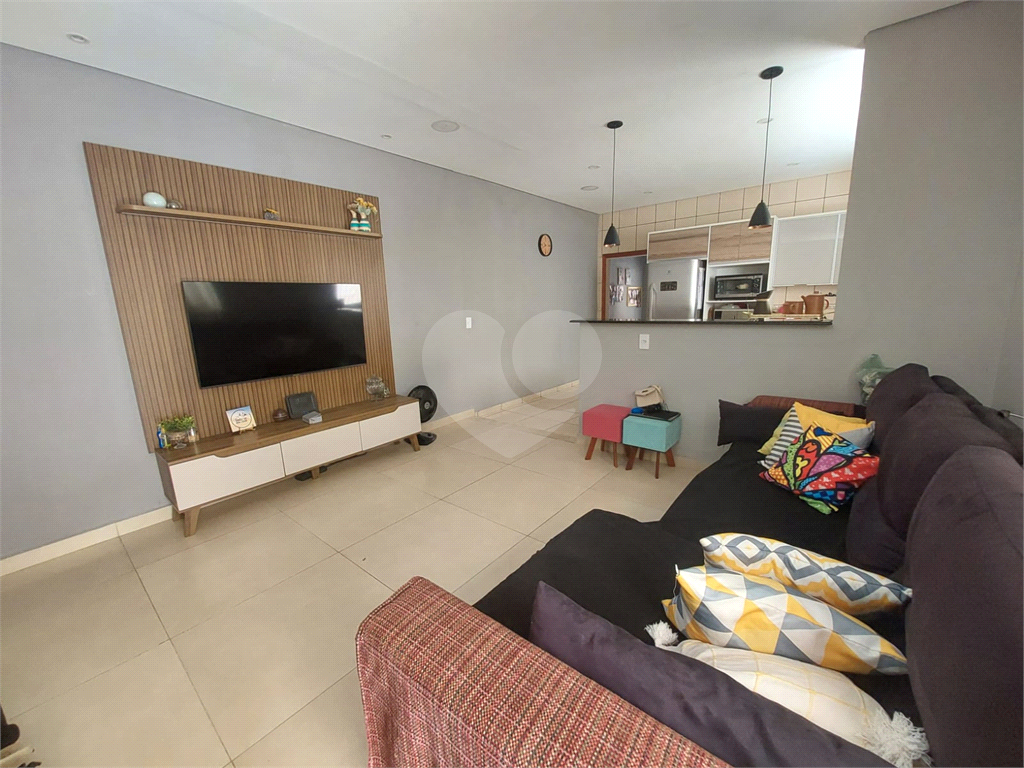 Casa à venda com 2 quartos, 102m² - Foto 1