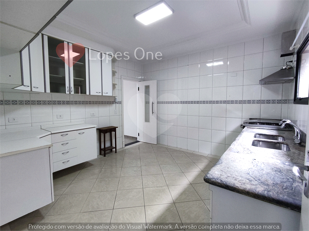Casa em condominio fechado á 15 minutos do metrô, região com clima de Serra