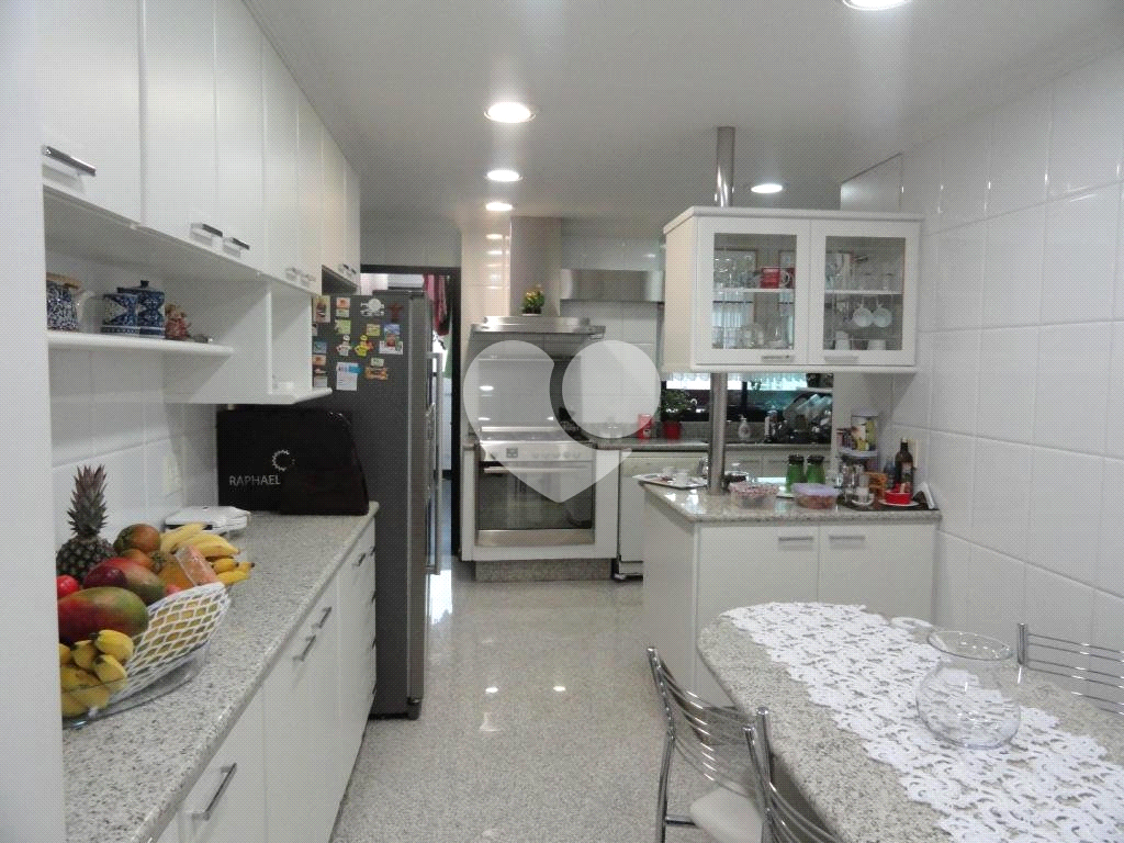 Apartamento à venda com 3 quartos, 278m² - Foto 3