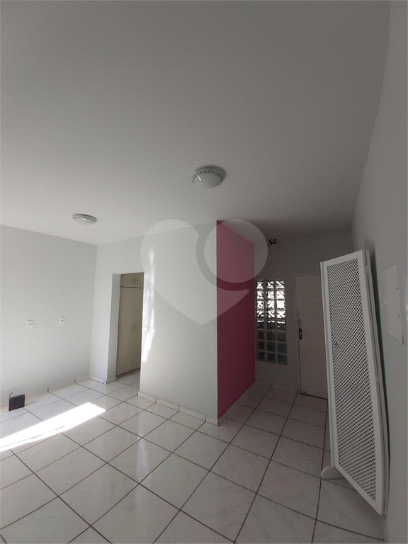 Casa à venda com 4 quartos, 125m² - Foto 11