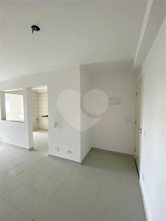 Apartamento à venda com 2 quartos, 69m² - Foto 4