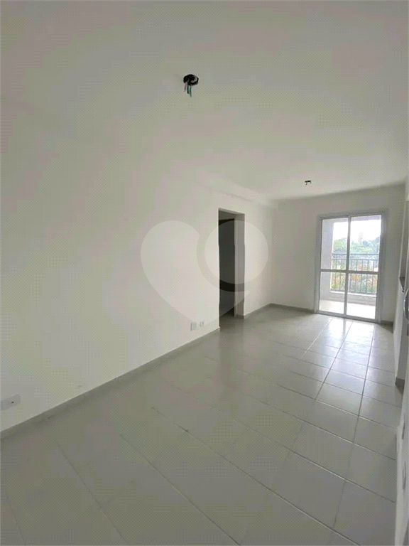 Apartamento à venda com 2 quartos, 69m² - Foto 11