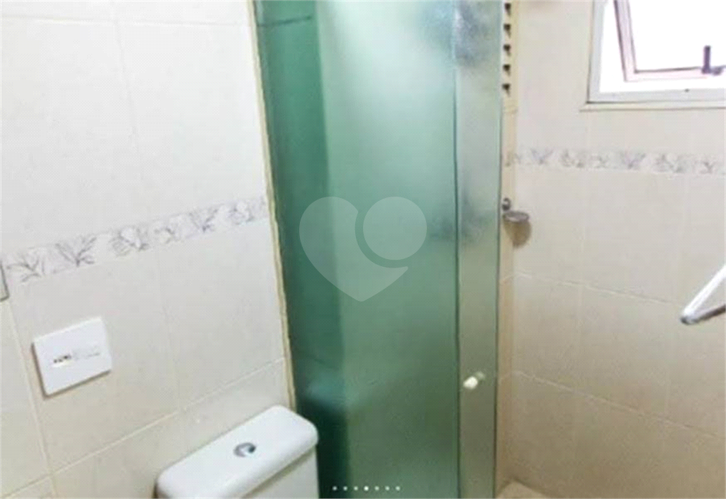Apartamento 2 Dormitórios, Suíte, Vaga. Vila Medeiros. Aceita pet.