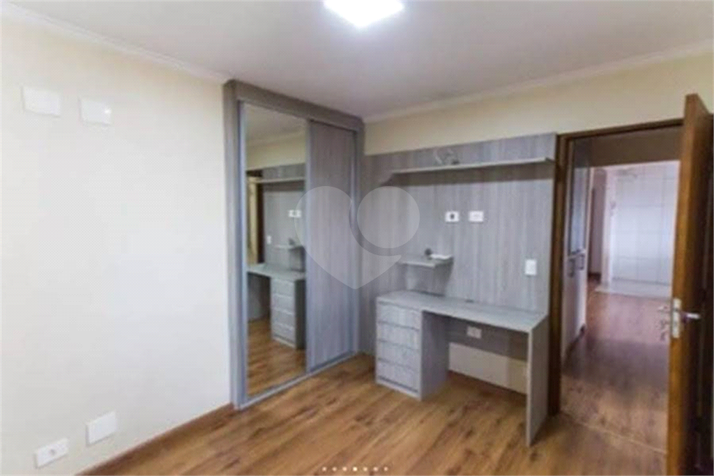 Apartamento 2 Dormitórios, Suíte, Vaga. Vila Medeiros. Aceita pet.