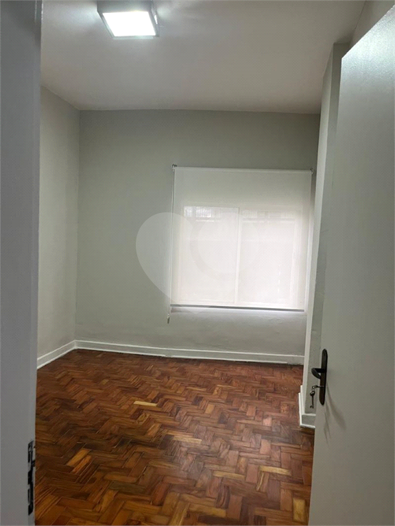 APARTAMENTO em BARRA FUNDA