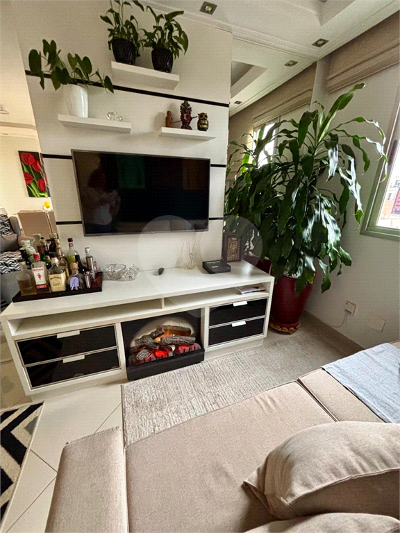 Apartamento na Água Branca com 2 vagas