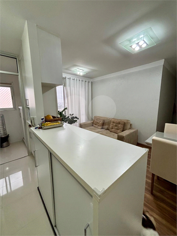 Apartamento na Av Santa Marina no bairro da Água Branca