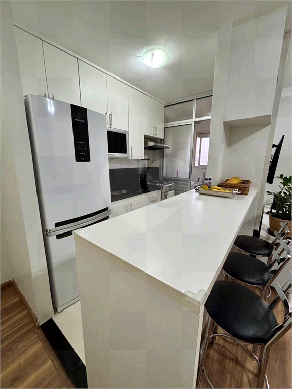 Apartamento na Av Santa Marina no bairro da Água Branca