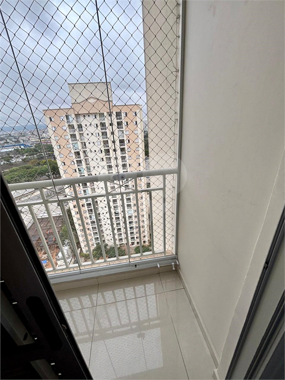 Apartamento na Av Santa Marina no bairro da Água Branca