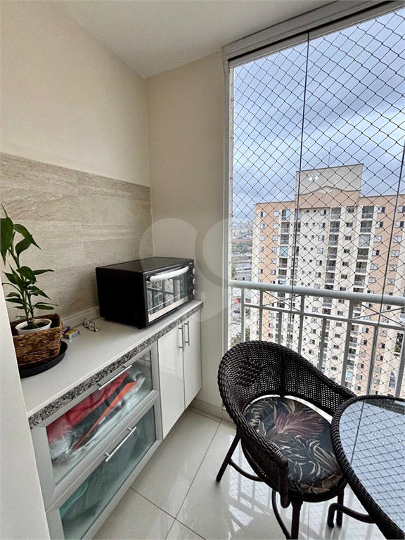 Apartamento na Av Santa Marina no bairro da Água Branca