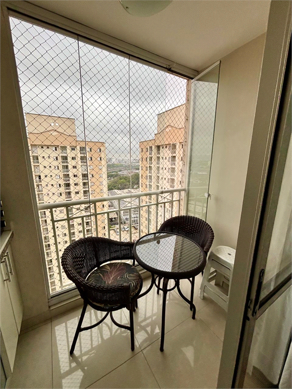 Apartamento na Av Santa Marina no bairro da Água Branca
