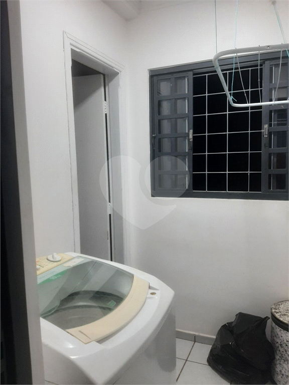 Apartamento para alugar com 3 quartos, 80m² - Foto 4