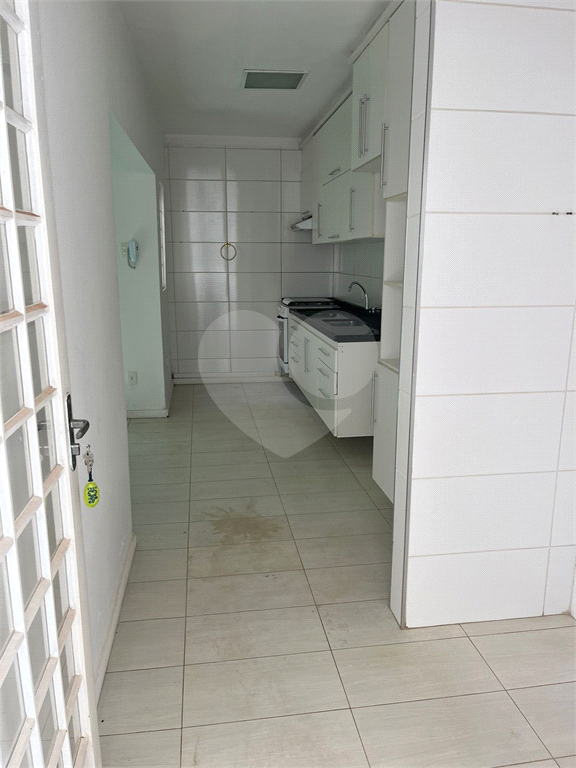 Casa à venda com 2 quartos, 160m² - Foto 16