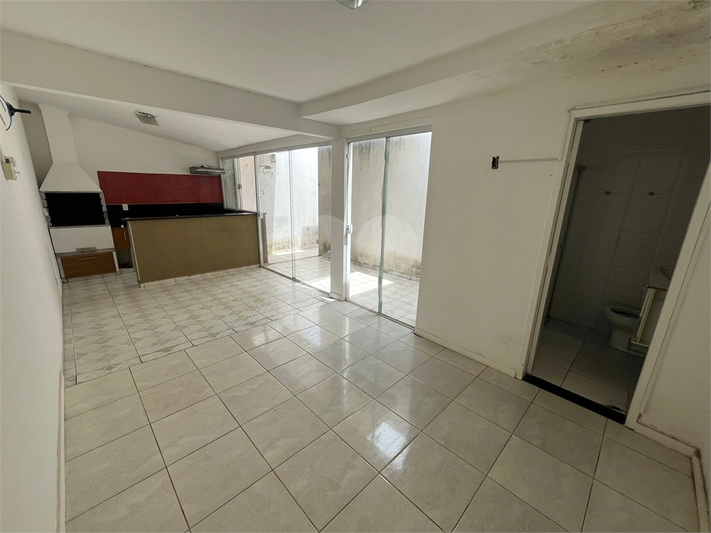 Casa à venda com 2 quartos, 160m² - Foto 18