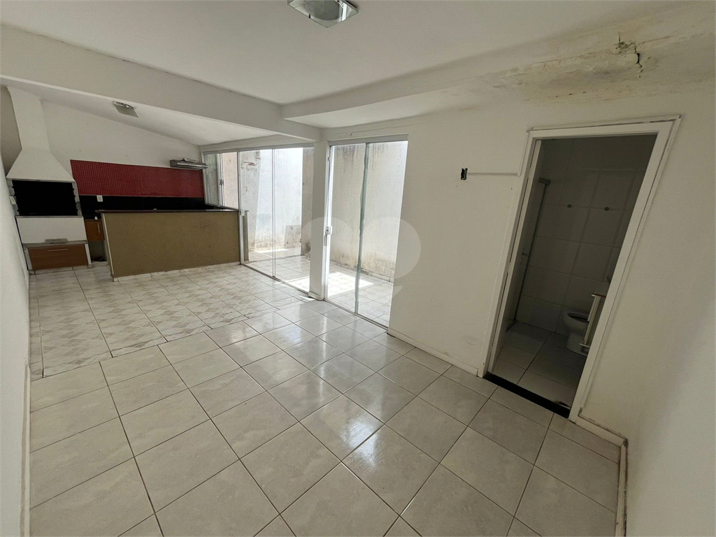 Casa à venda com 2 quartos, 160m² - Foto 13