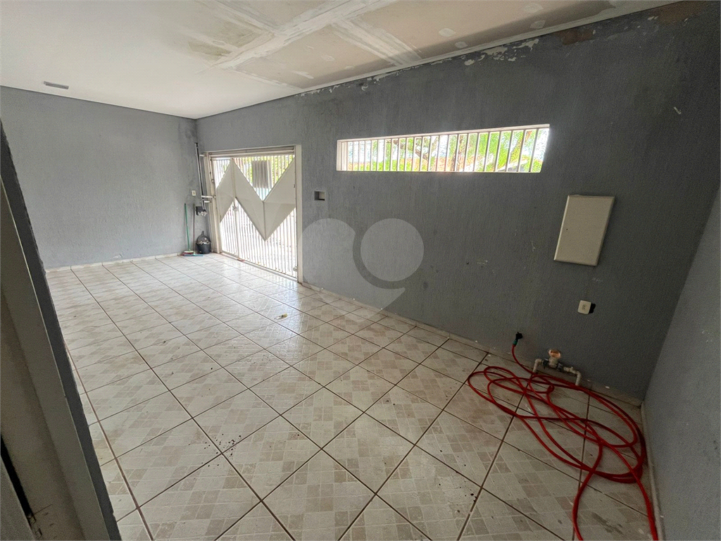 Casa à venda com 2 quartos, 160m² - Foto 3