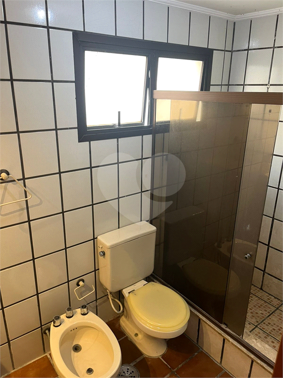 Apartamento em Moema 158 m² de área útil, com 4 quartos, 4 suítes e 6 banheiros, 3 vagas de garagem.
