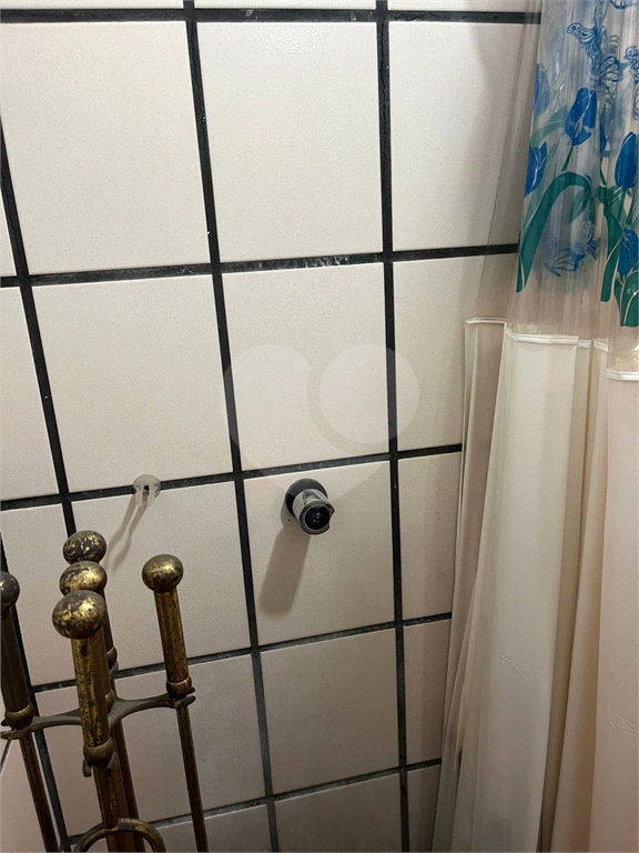 Apartamento em Moema 158 m² de área útil, com 4 quartos, 4 suítes e 6 banheiros, 3 vagas de garagem.