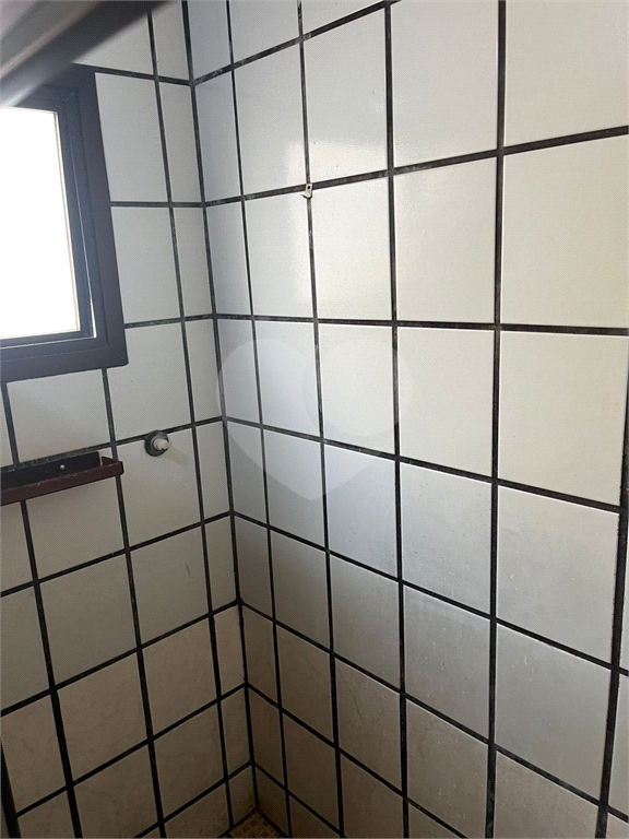Apartamento em Moema 158 m² de área útil, com 4 quartos, 4 suítes e 6 banheiros, 3 vagas de garagem.