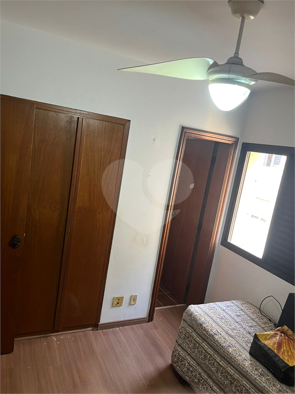 Apartamento em Moema 158 m² de área útil, com 4 quartos, 4 suítes e 6 banheiros, 3 vagas de garagem.