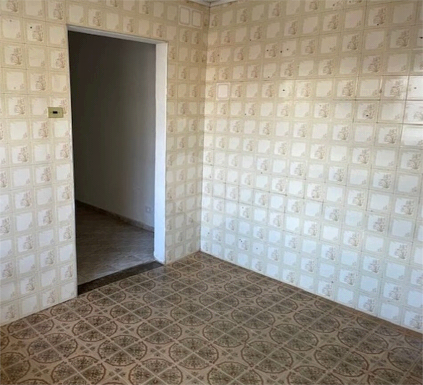 Sobrado à venda com 2 quartos, 27m² - Foto 2