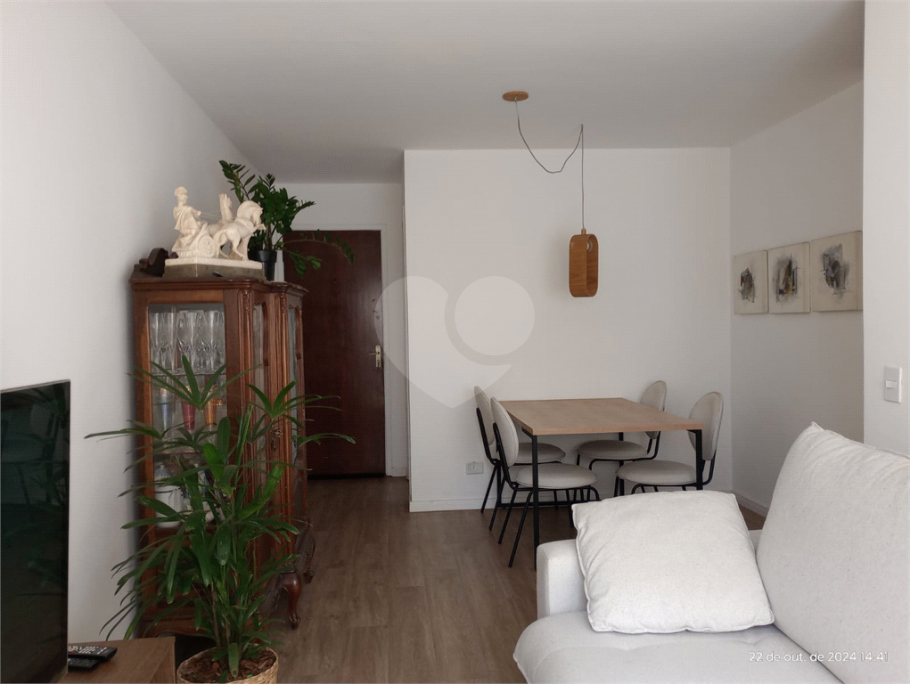 Apartamento 3 dormitorios 2 vagas sacada