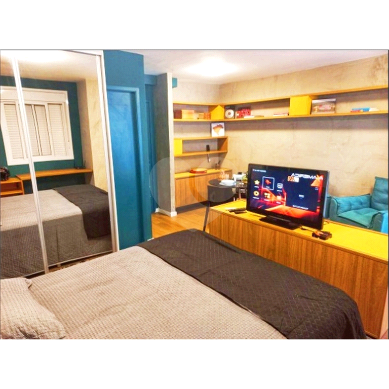 VENDO ESTUDIO COM UMA VAGA 