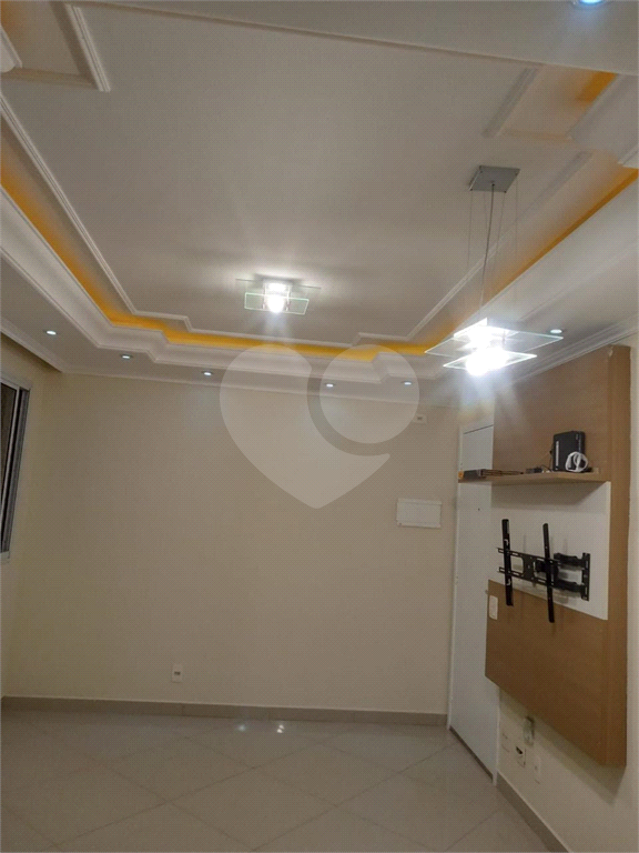 Apartamento à venda com 3 quartos, 61m² - Foto 19