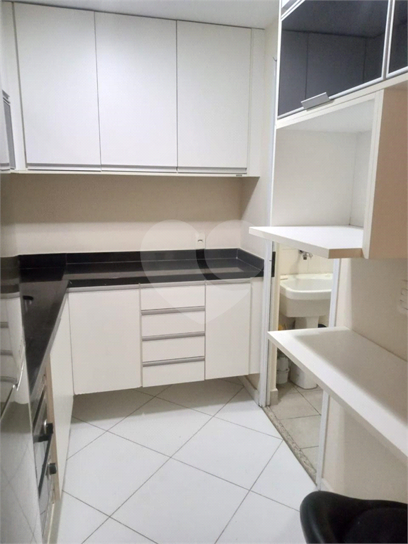 Apartamento à venda com 3 quartos, 61m² - Foto 17