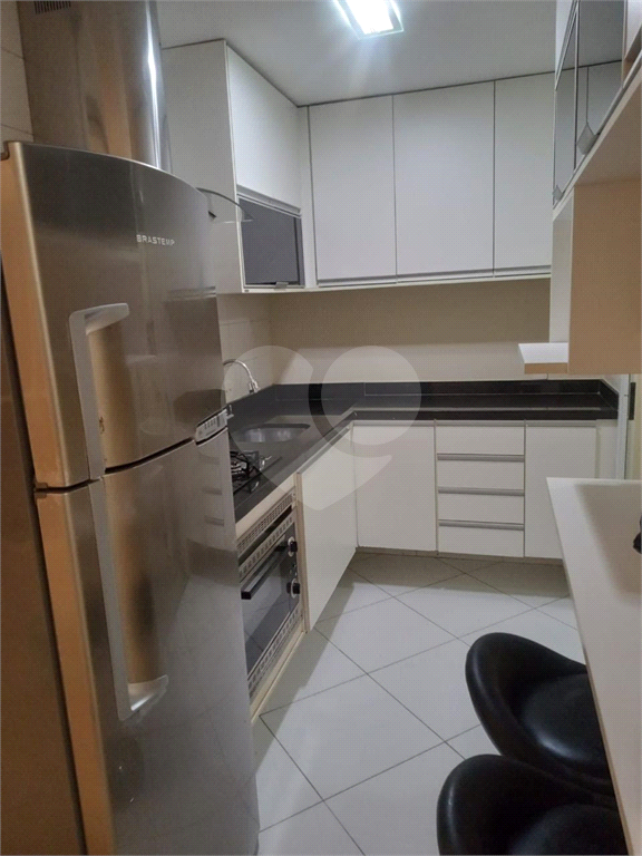 Apartamento à venda com 3 quartos, 61m² - Foto 16