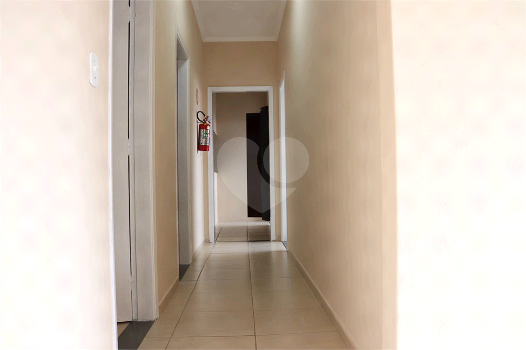 Casa à venda com 3 quartos, 360m² - Foto 4